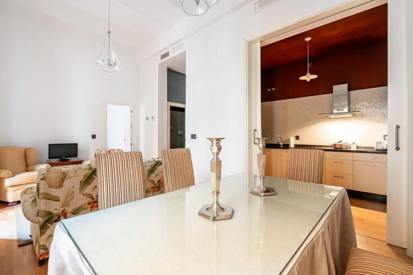 Komodo Sierpes: Bright & Classy Central Apartment Sevilla Exterior foto