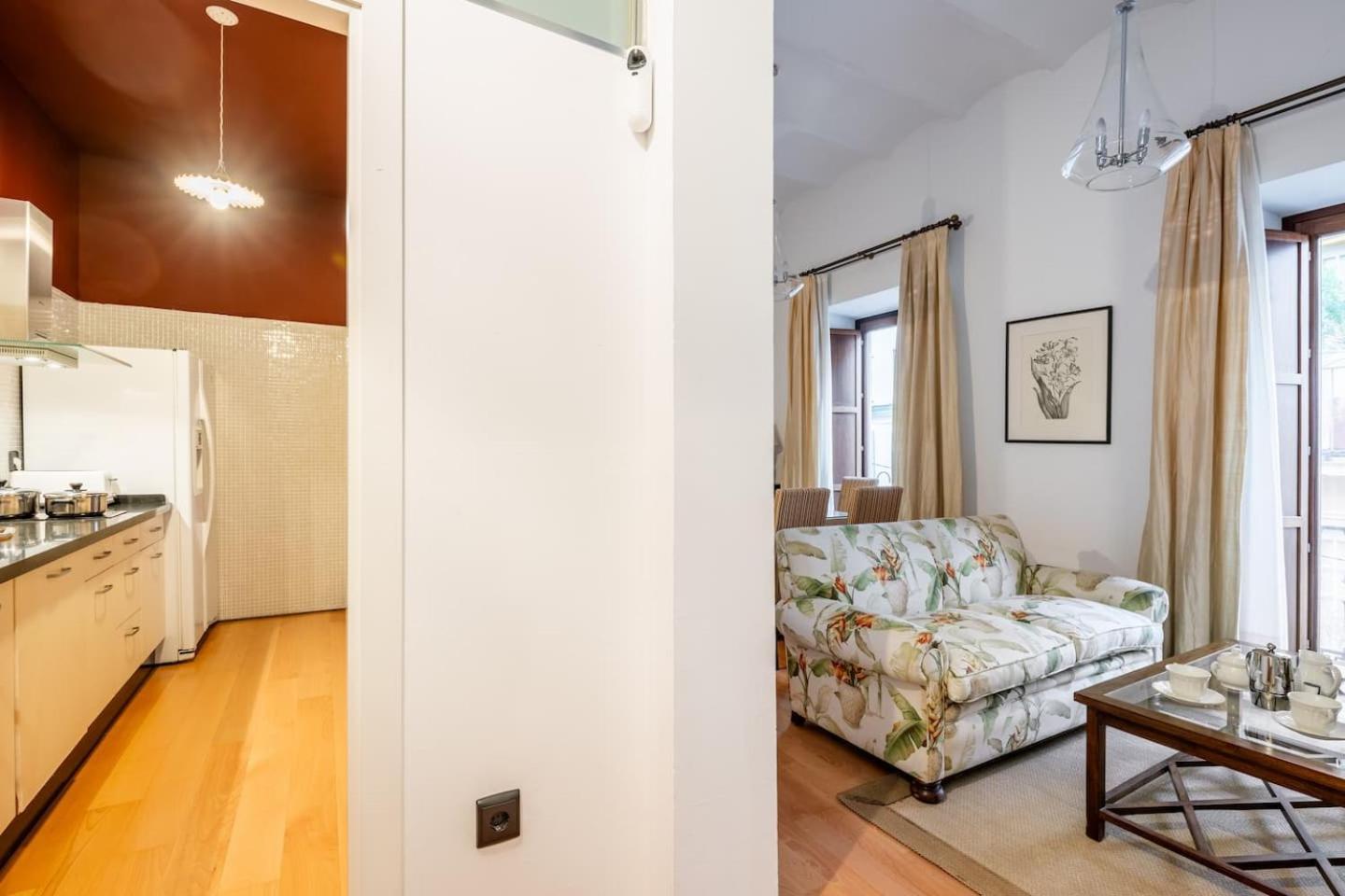 Komodo Sierpes: Bright & Classy Central Apartment Sevilla Exterior foto